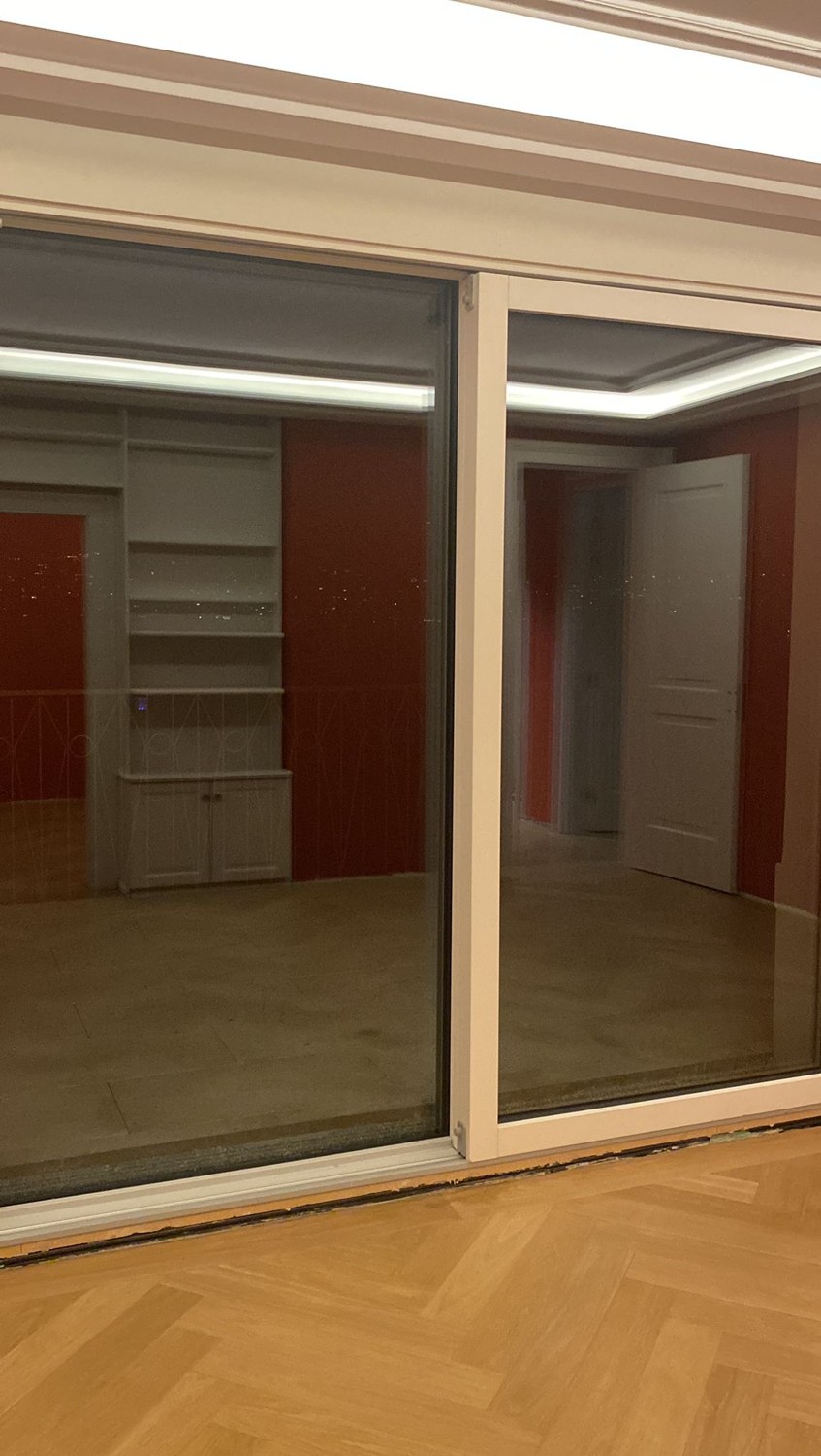 Grosse Glasflächen – Einblick in einen Somnia Reinigungseinsatz
